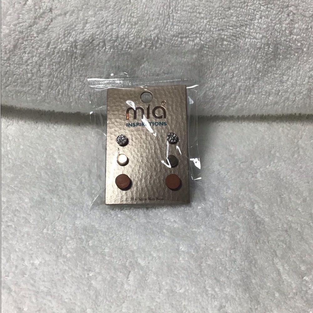 Earrings  - Picture 2 of 6